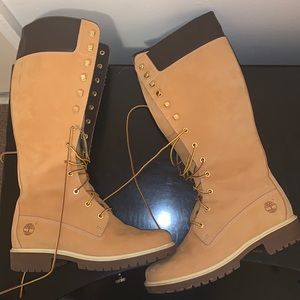 Gently worn high Timberland Boots!